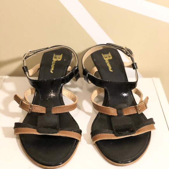 Browns Wedge Heels ( Size 7 ) - Picture 2 of 7